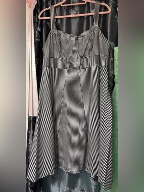 Retro Chic Black & White Strapless Stripe Dress